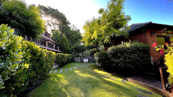 Jardín central del complejo – La Cascada, Valeria del Mar